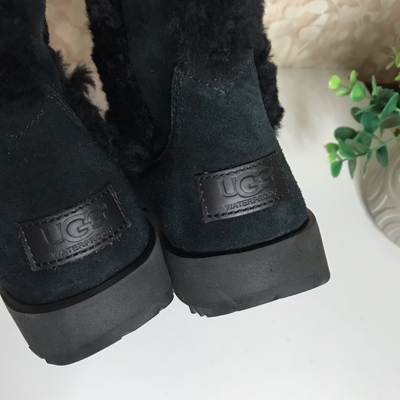 UGG🔴women’s Sundance waterproof winter boots - Picture 5 of 11